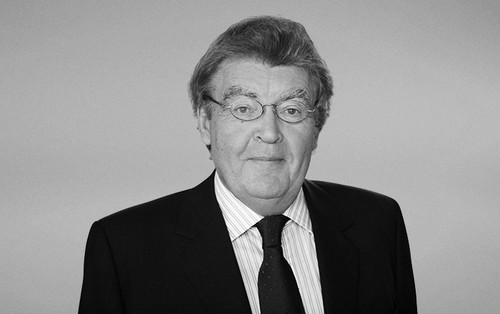 dr Stefan Rutkowsky †